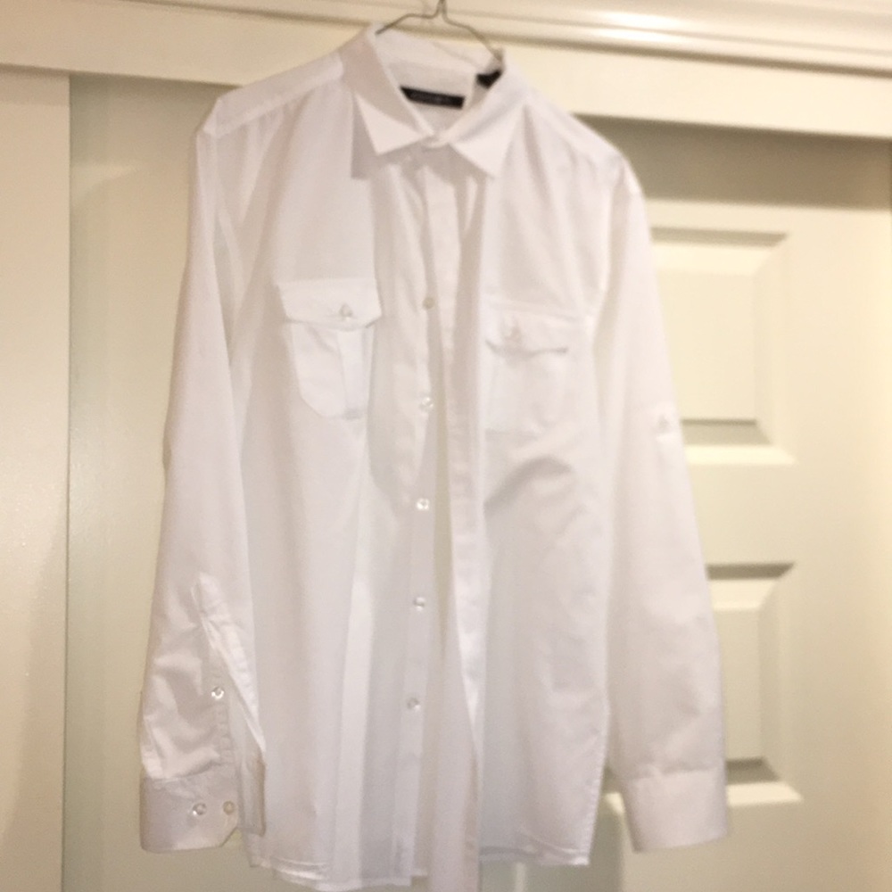 White casual/dress shirt